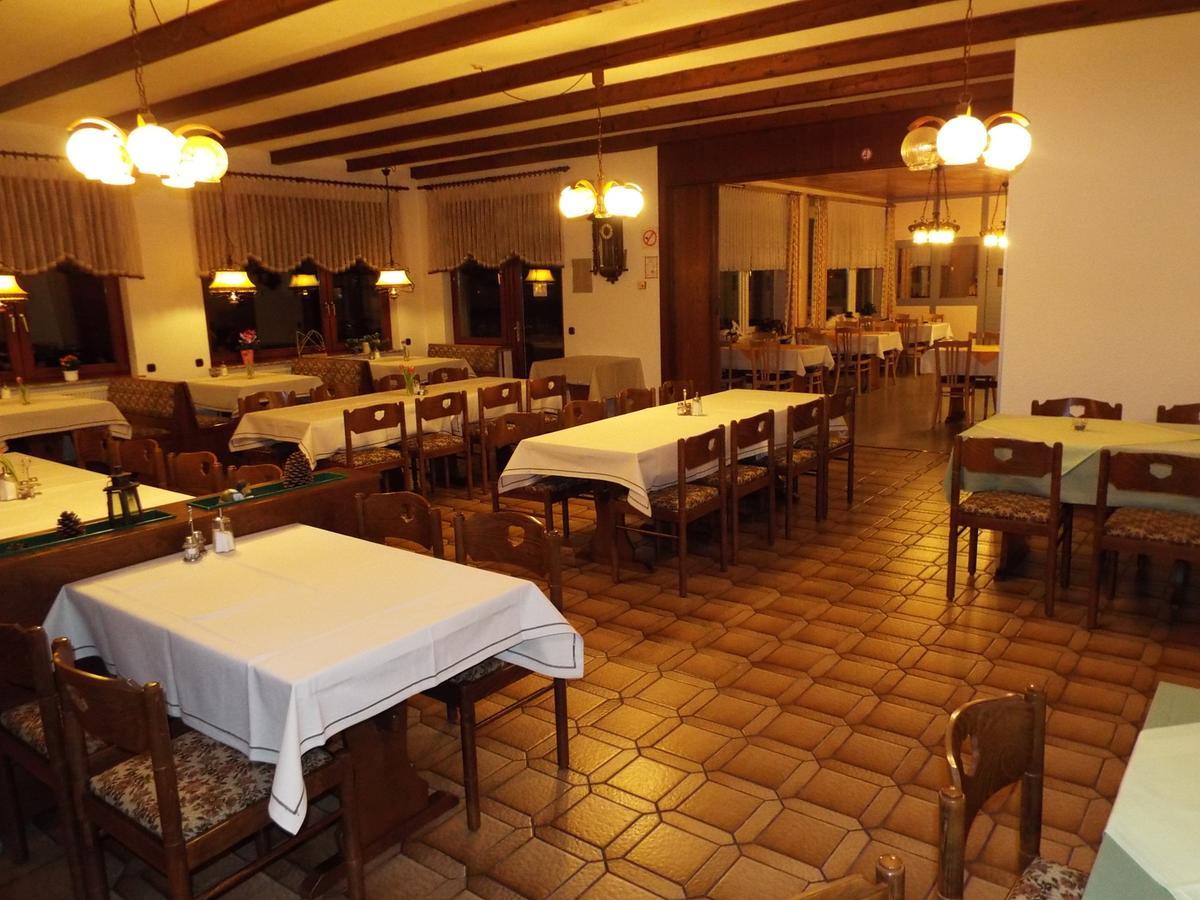 Hotel Garni Zum Reinhardswald Gewissenruh Экстерьер фото