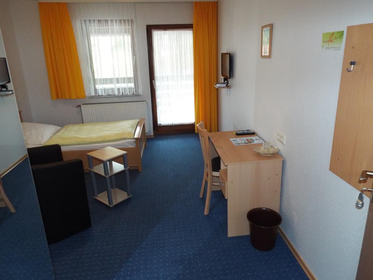 Hotel Garni Zum Reinhardswald Gewissenruh Номер фото